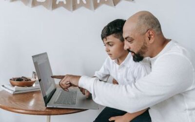بچوں کو باادب بنانا والدین کی اہم ترین ذمہ داری ہے (304)۔