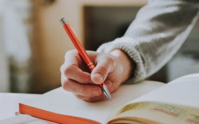 صنف نازک کو تعلیم دینا بھی فرض ہے (188)۔